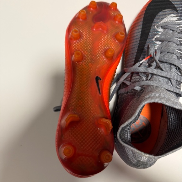 CR7 x Mercurial SuperFly 5 FG 'Metallic Hematite' (2018) - Picture 8 of 8